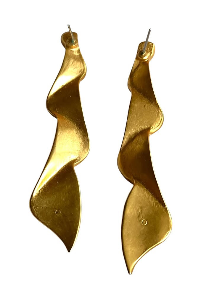Vintage Gold Tone Matte Swirl Drop Earring