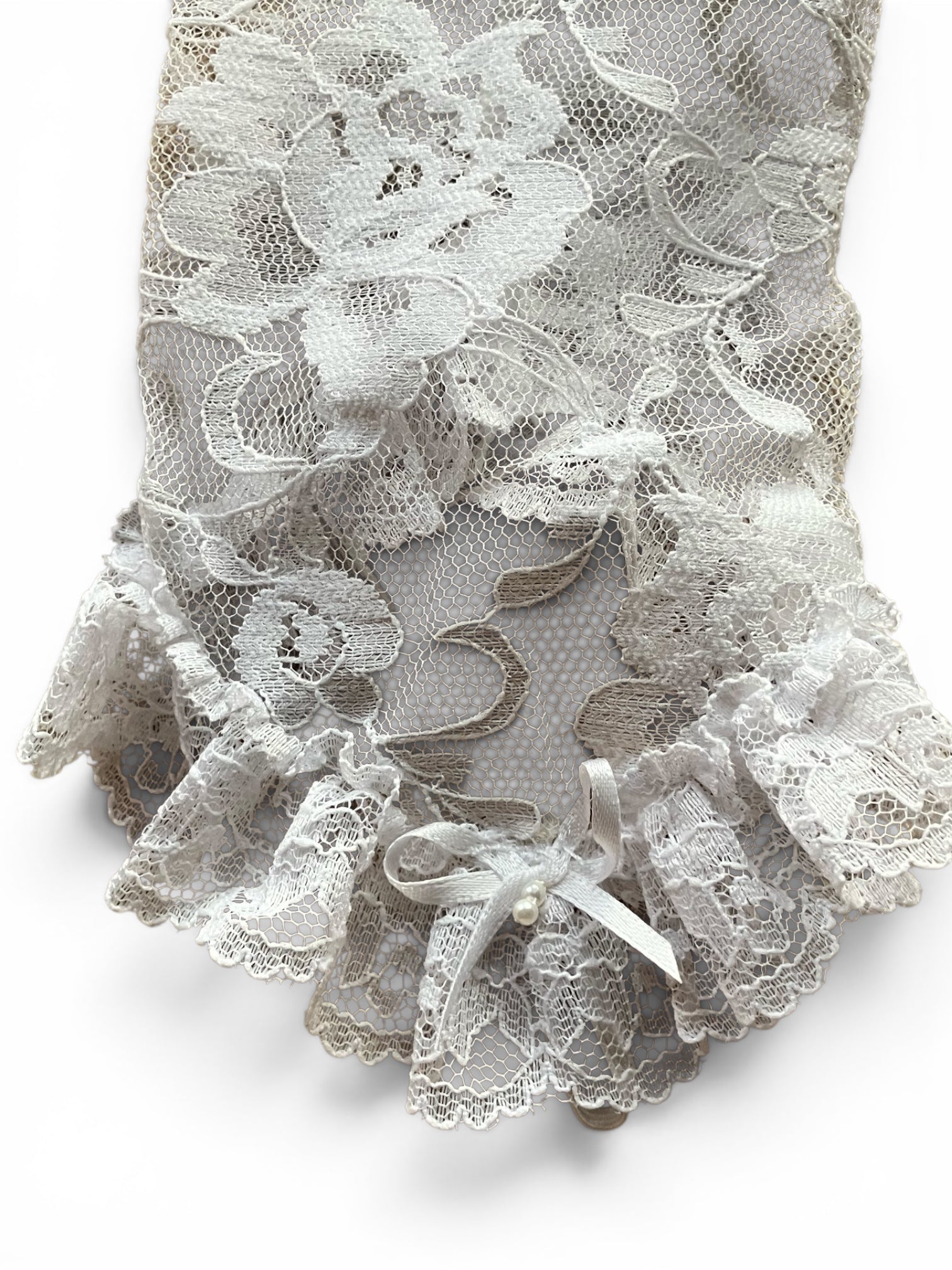 Vintage 1980s White Bridal Lace Gloves