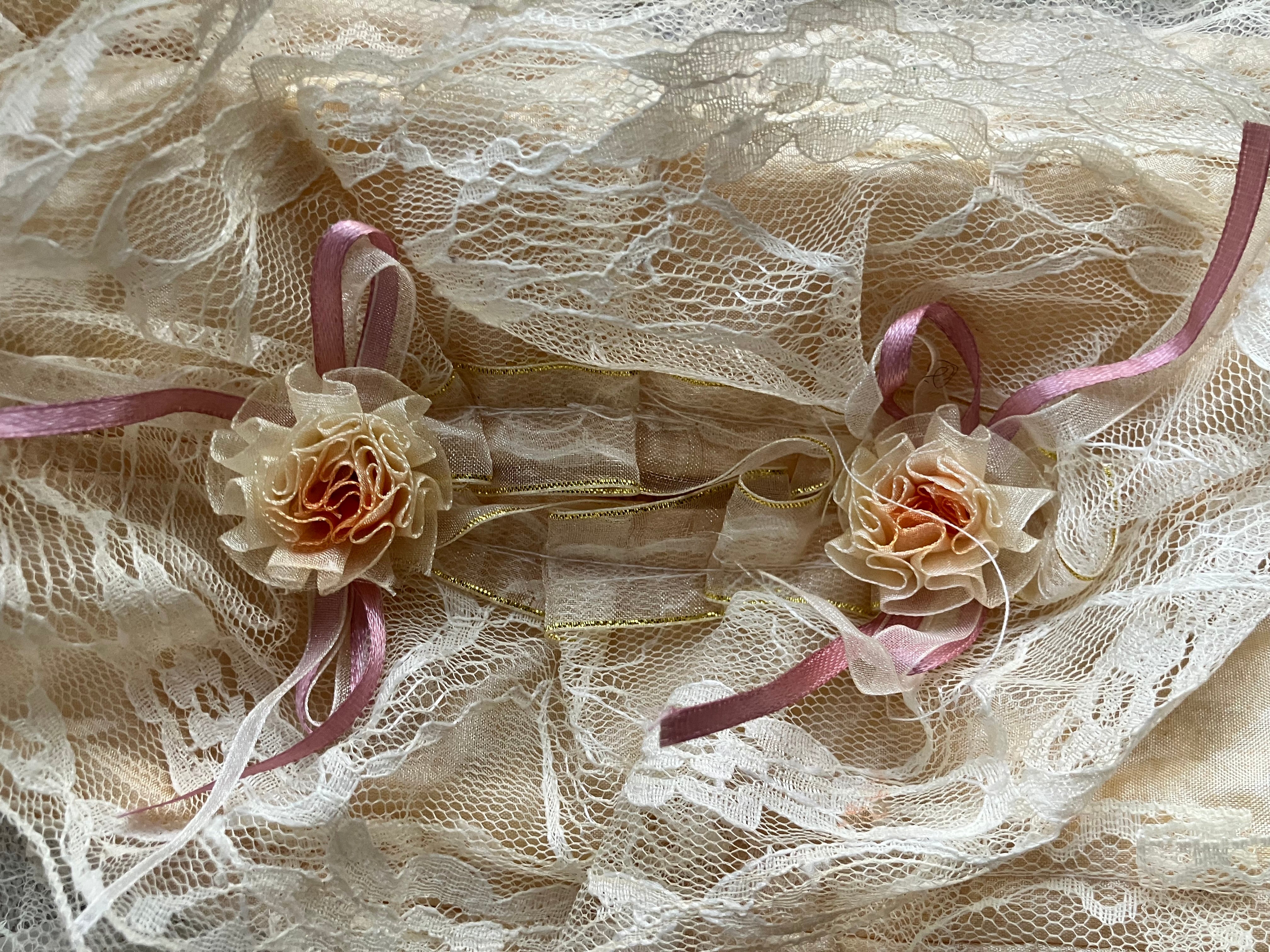 Vintage French Lace Tissue Box Cover